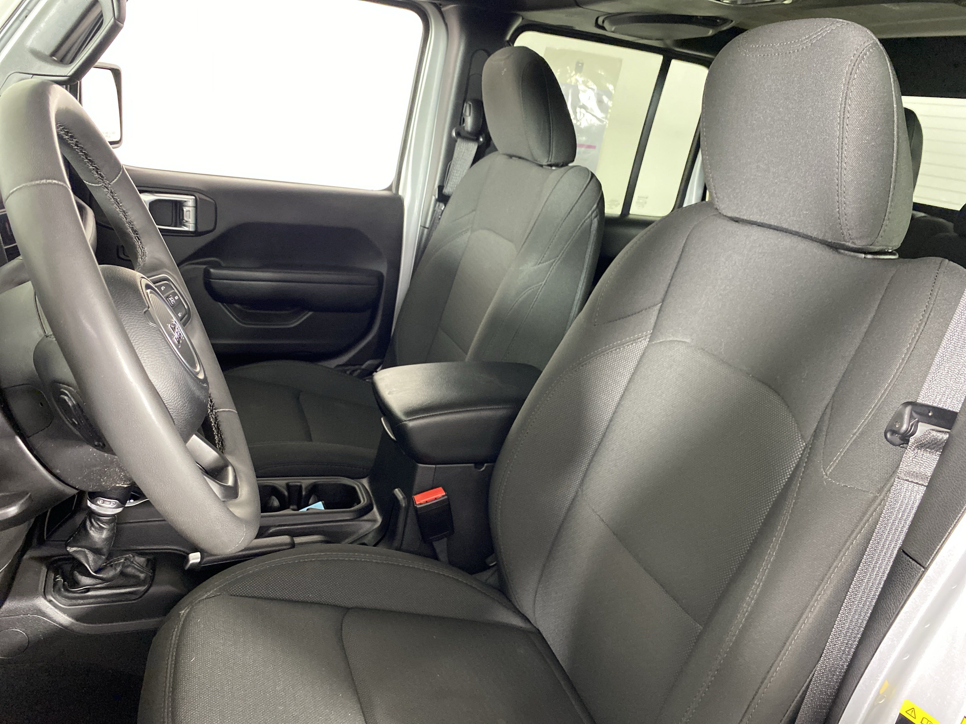 Used 2023 Jeep Gladiator Sport AWD/4WD image 17