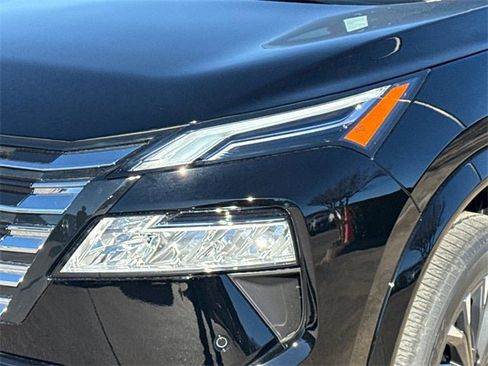 New 2026 Nissan Rogue Platinum w/ Tech Package image 5