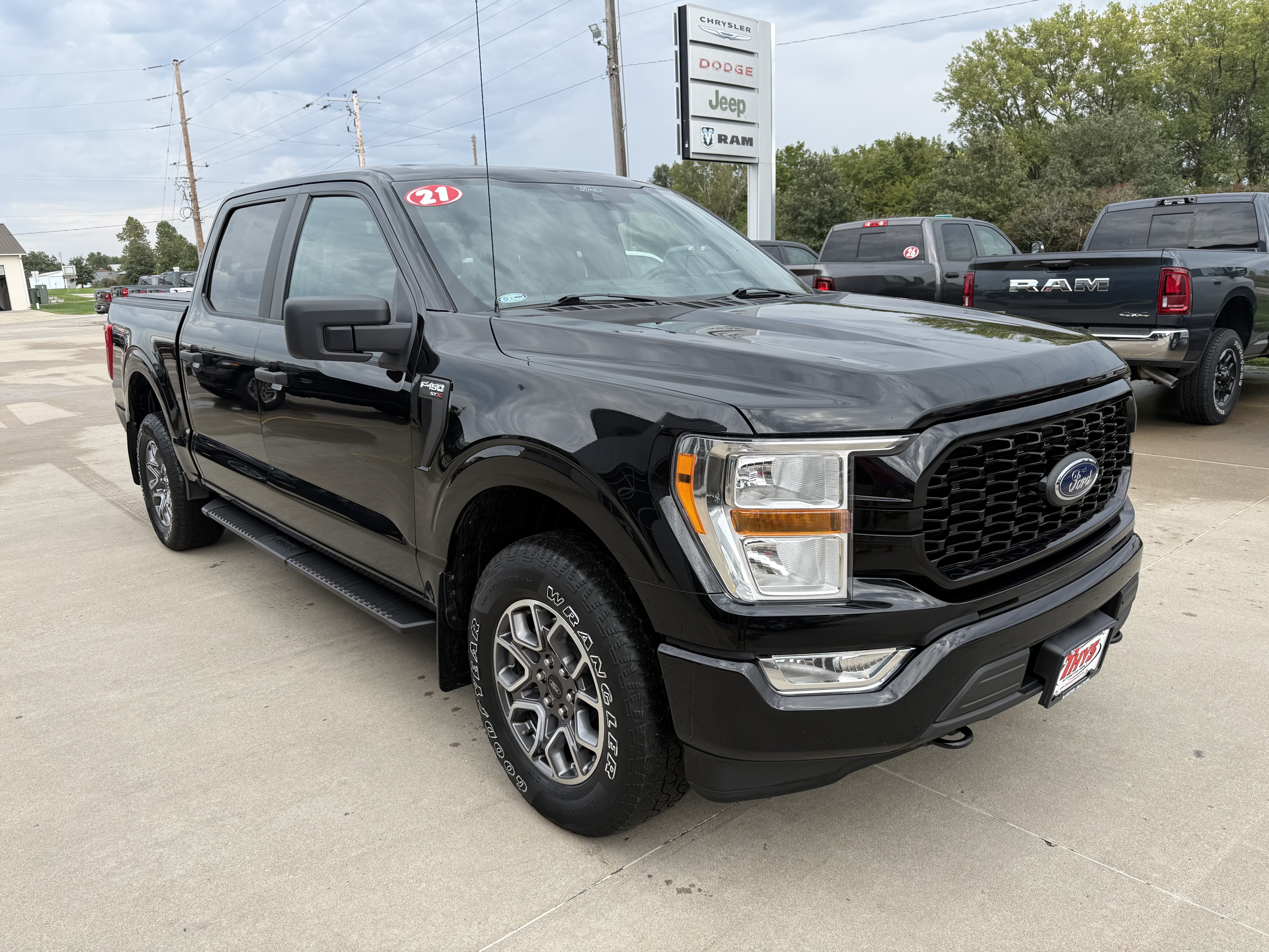 Used 2021 Ford F150 XL w/ STX Appearance Package AWD/4WD image 26