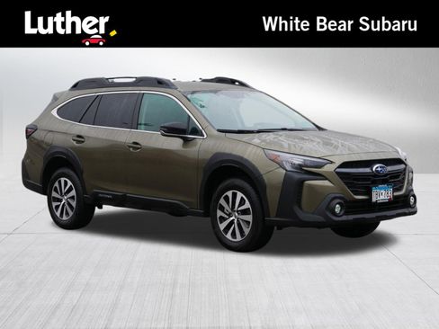 Certified 2025 Subaru Outback Premium image 1