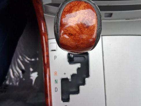 Used 2007 Toyota Avalon Limited FWD image 17