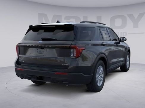 Used 2026 Ford Explorer Active AWD/4WD image 8