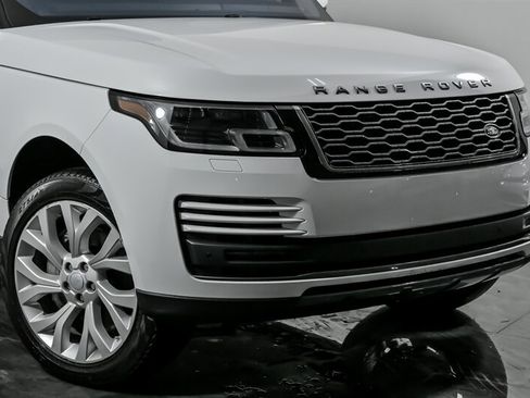Used 2021 Land Rover Range Rover image 2