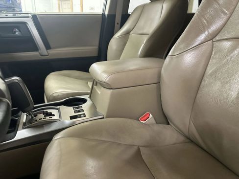 Used 2012 Toyota 4Runner SR5 image 23