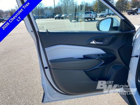 New 2026 Chevrolet Trax LT w/ Driver Confidence Package FWD image 10