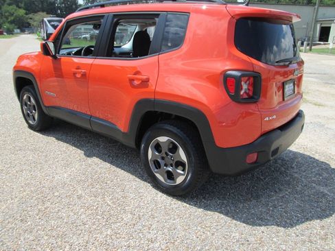 Used 2015 Jeep Renegade Latitude AWD/4WD image 54