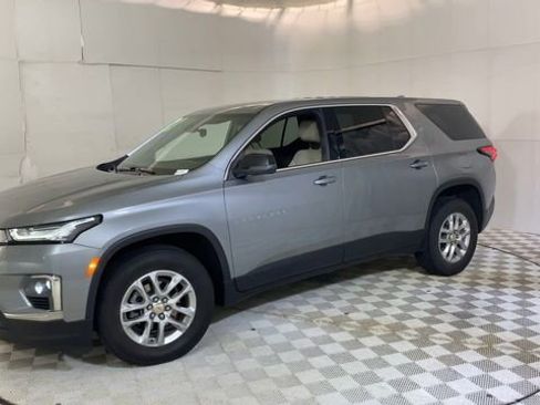 Certified 2023 Chevrolet Traverse LS FWD image 7