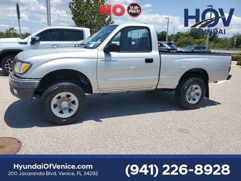 Used 2003 Toyota Tacoma PreRunner RWD image 5