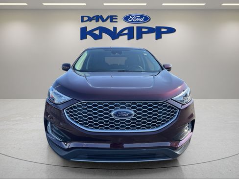 Used 2024 Ford Edge SEL w/ Convenience Package AWD/4WD image 3