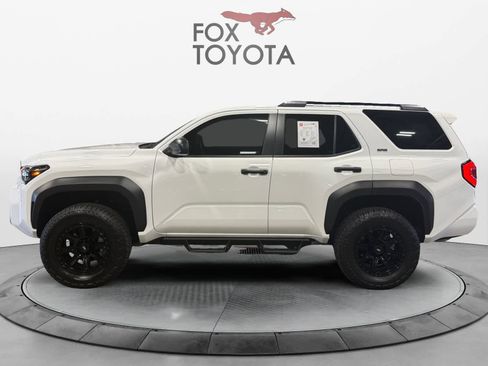 Used 2025 Toyota 4Runner SR5 image 3