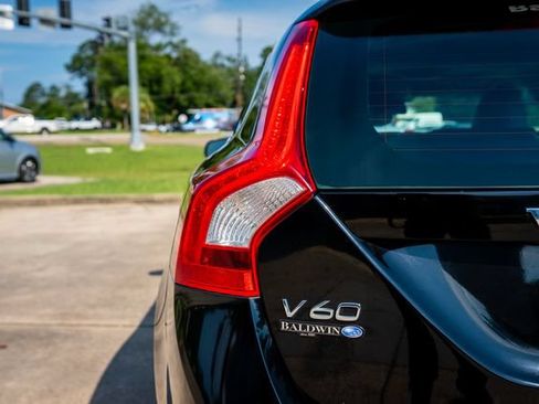 Used 2015 Volvo V60 T5 Premier Plus FWD image 16
