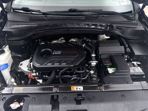 Used 2017 Hyundai Santa Fe Sport w/ 2.0T Ultimate Tech Package 05 FWD image 4