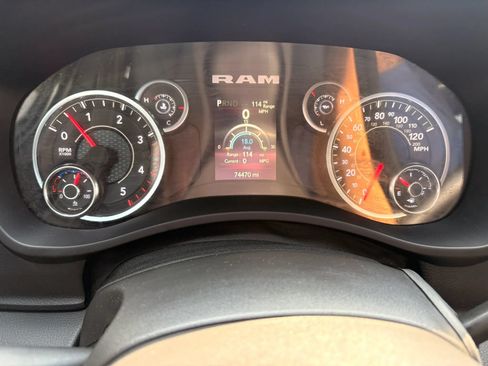 Used 2024 RAM 2500 Big Horn w/ Off Road Package AWD/4WD image 22