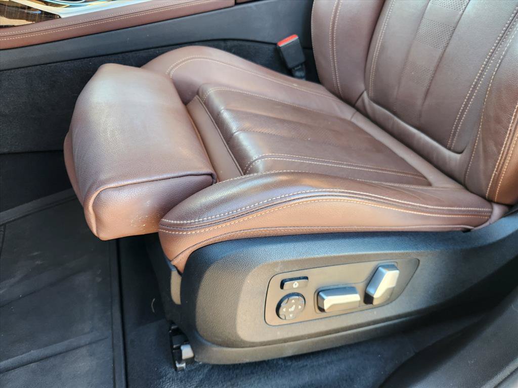 Used 2019 BMW X7 xDrive40i w/ Cold Weather Package AWD/4WD image 19