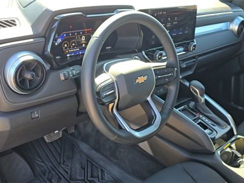 Used 2024 Chevrolet Colorado LT w/ LT Convenience Package image 12