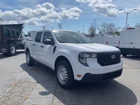 New 2026 Ford Maverick XL w/ Equipment Group 101A AWD/4WD image 2