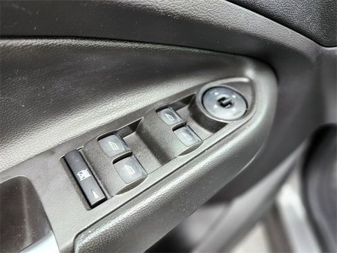 Certified 2017 Ford Escape SE w/ SE Cold Weather Package image 17