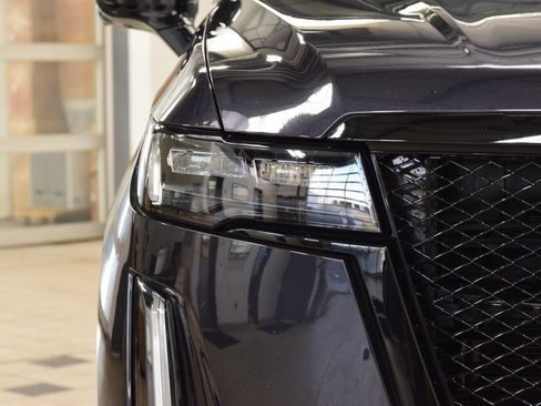 Used 2022 Cadillac Escalade Sport w/ Touring Package AWD/4WD image 12