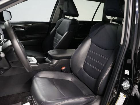 Certified 2023 Toyota RAV4 XLE Premium image 27