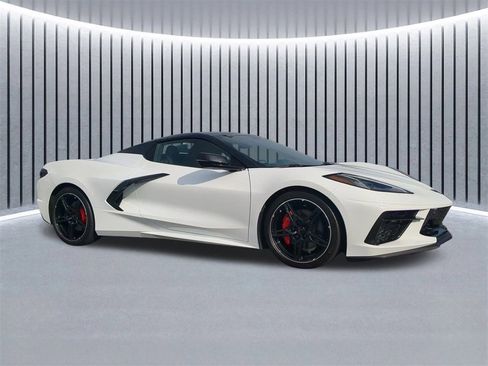 Used 2024 Chevrolet Corvette Stingray Preferred Conv image 3