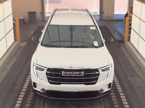 Used 2025 GMC Acadia Elevation FWD image 3