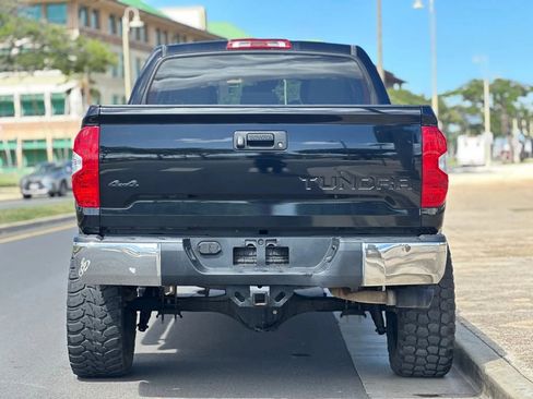 Used 2019 Toyota Tundra SR5 w/ SR5 Upgrade Package image 4