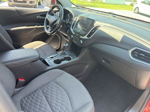 Used 2021 Chevrolet Equinox LT AWD/4WD image 31