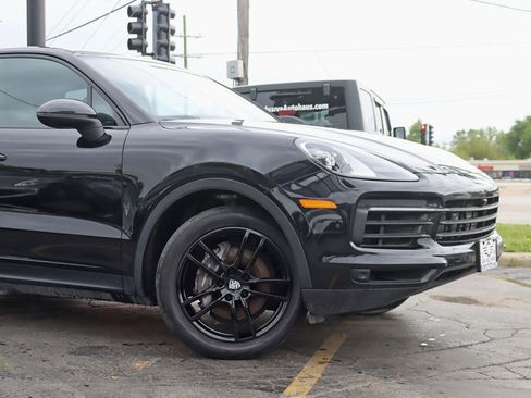 Used 2020 Porsche Cayenne AWD/4WD image 3