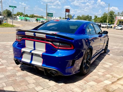 Used 2022 Dodge Charger R/T w/ Blacktop Package RWD image 10