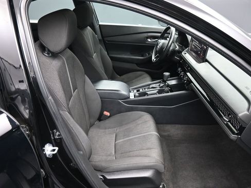 Certified 2023 Honda Accord Sport image 24