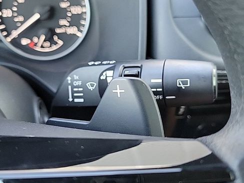 Used 2023 Nissan Rogue SV image 30