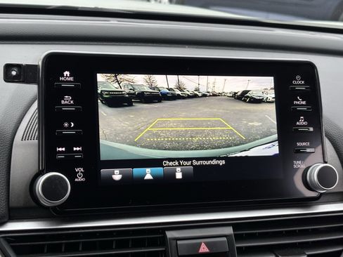 Used 2022 Honda Accord Sport image 4