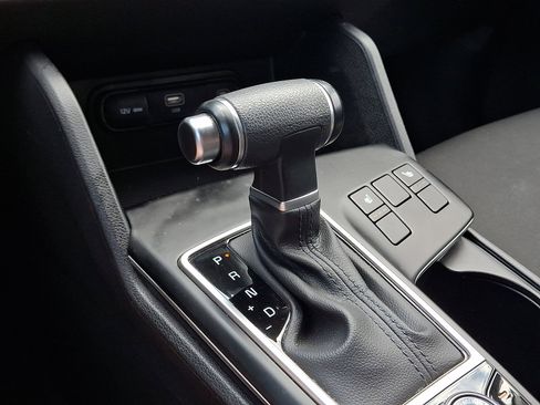 Used 2024 Kia Sportage LX image 14