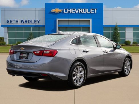 Used 2025 Chevrolet Malibu LT FWD image 7