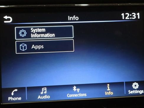 Used 2022 Nissan Kicks SR FWD image 34
