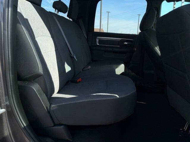 Used 2021 RAM 1500 Warlock AWD/4WD image 14