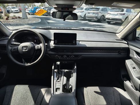 Used 2024 Honda Accord LX image 10