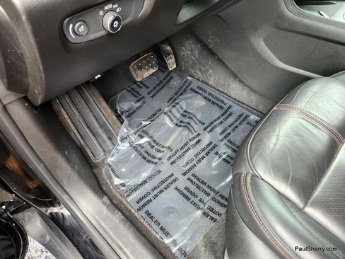 Used 2022 Chevrolet Traverse RS image 27