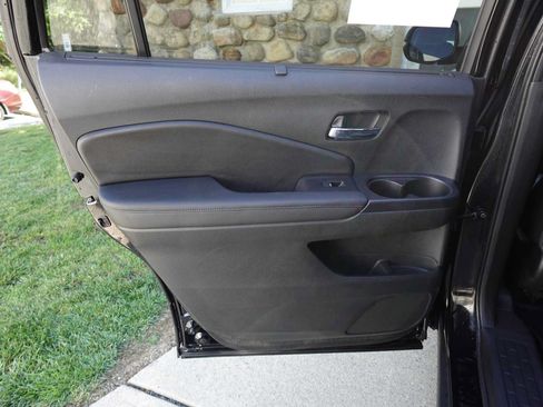 Used 2021 Honda Pilot EX-L image 24