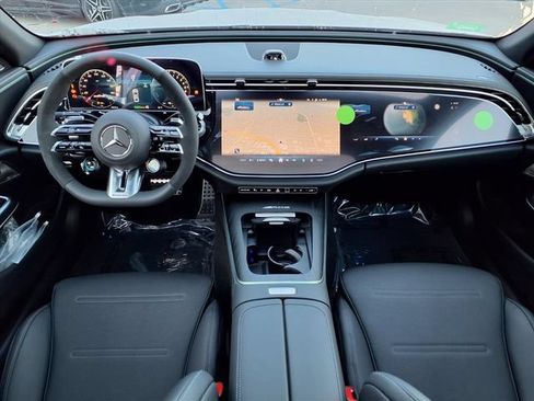 New 2026 Mercedes-Benz E 53 AMG e 4MATIC Sedan image 4