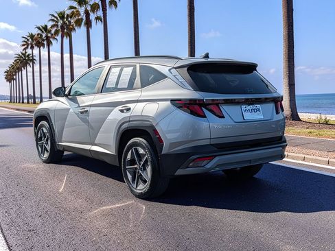 Certified 2025 Hyundai Tucson SEL AWD/4WD image 7