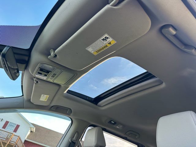 Used 2018 Honda Odyssey EX-L image 12