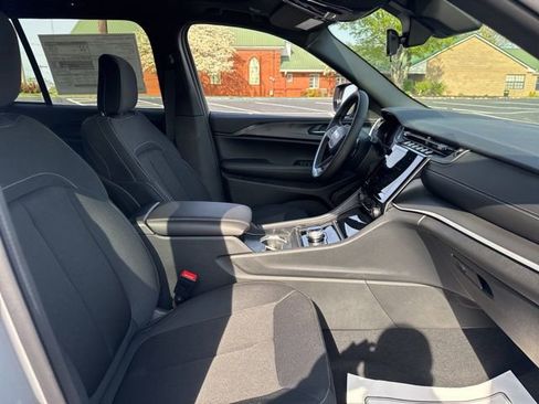 New 2026 Jeep Grand Cherokee Laredo X AWD/4WD image 10