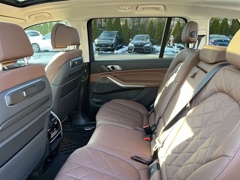 Certified 2024 BMW X7 xDrive40i image 23