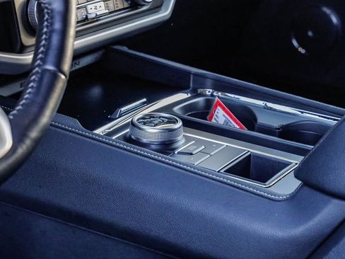 Used 2024 Ford Expedition Max XLT image 24