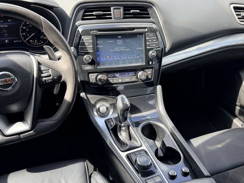 Used 2017 Nissan Maxima SR FWD image 16