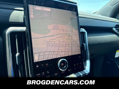 New 2026 GMC Acadia Elevation w/ Super Cruise Package FWD image 8