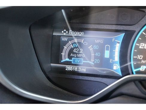 Used 2017 Ford C-MAX SE image 29