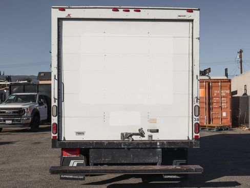 Used 2016 Ford E-350 and Econoline 350 Super Duty image 7