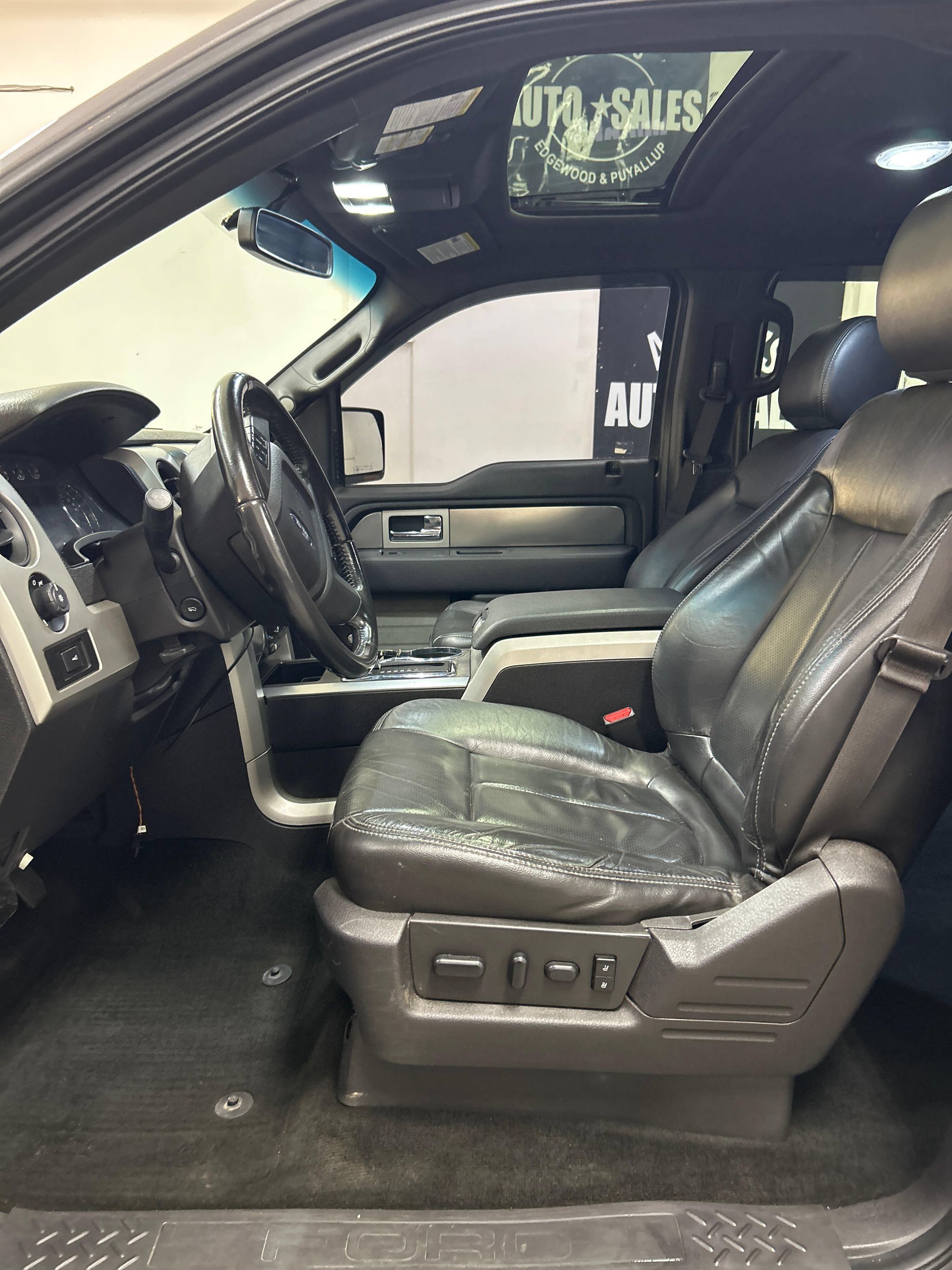 Used 2013 Ford F150 FX4 w/ Luxury Equipment Group AWD/4WD image 8